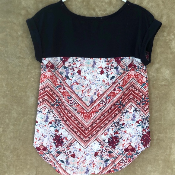 Women's top - Picture 4 of 6